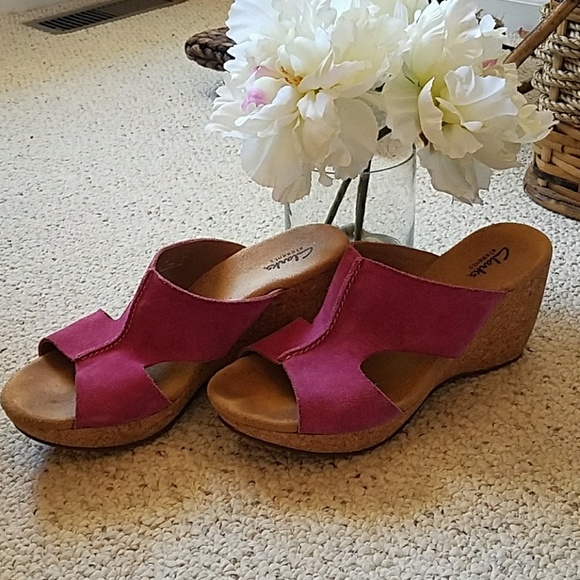 clarks pink wedge sandals